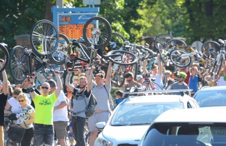 Bringázz Fehérvár! - több százan kerekezték körbe a várost szombaton